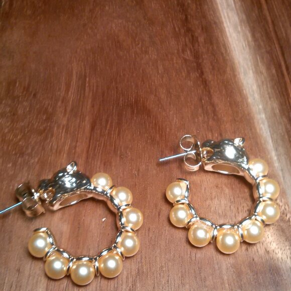 Golden Shell Pearl and Leopard Lock Goldtone Half Hoop Earrings - Picture 8 of 16